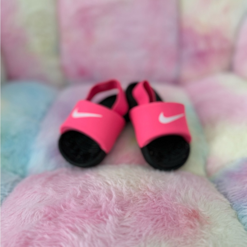 Nike Bright Pink Slide Sandals